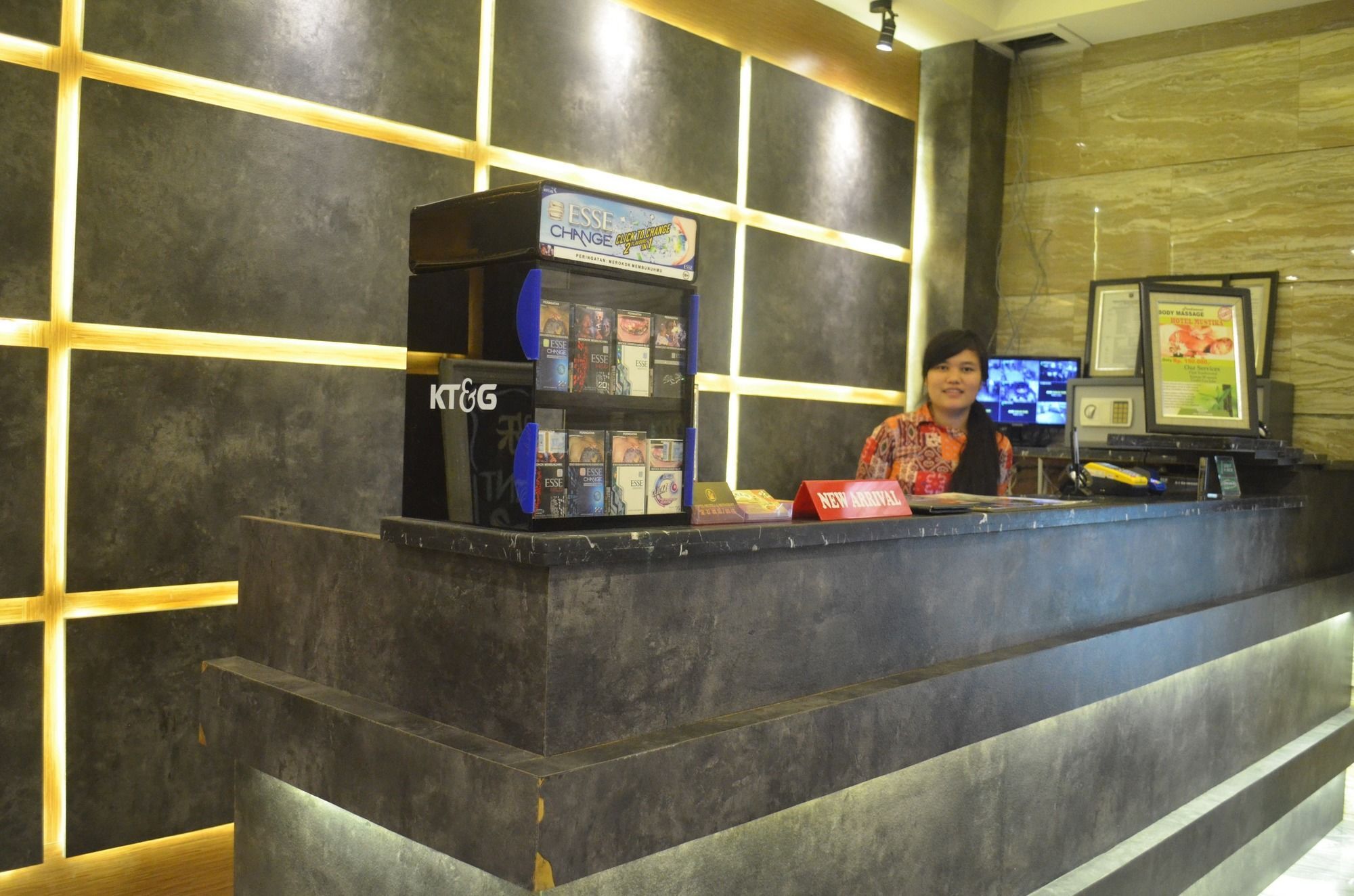 Mustika Gajah Mada Hotel Jacarta Exterior foto